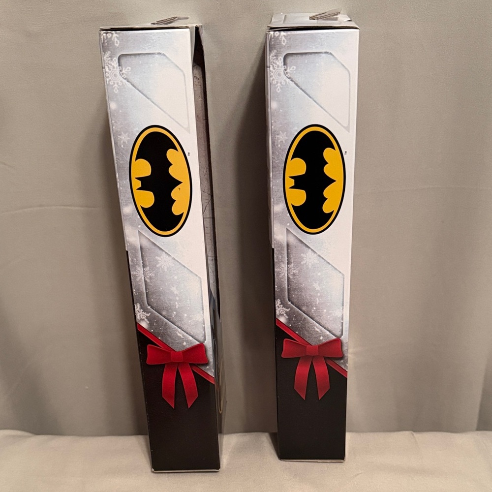 DC Comics Robin and Superman Holiday Action Figures - Red, Green, Blue - Picture 5 of 17